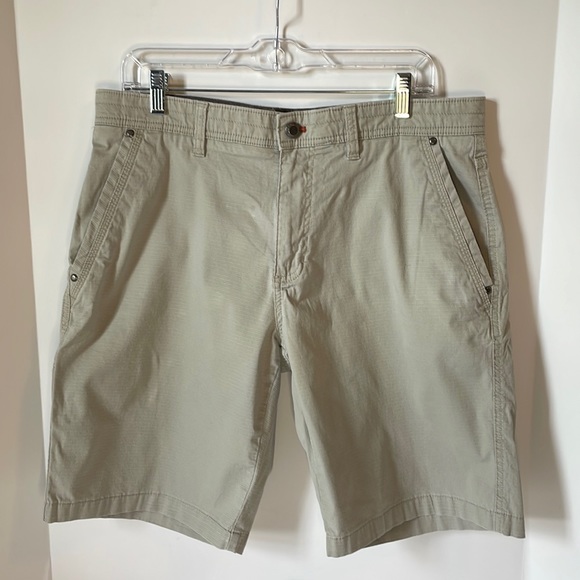 Weatherproof Shorts Weatherproof Mens Zipper Pocket Utility Short
